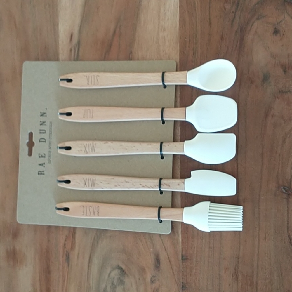 NWT Rae Dunn Utensils